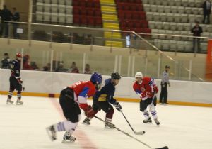 Hokeyde Gençlikspor mührü